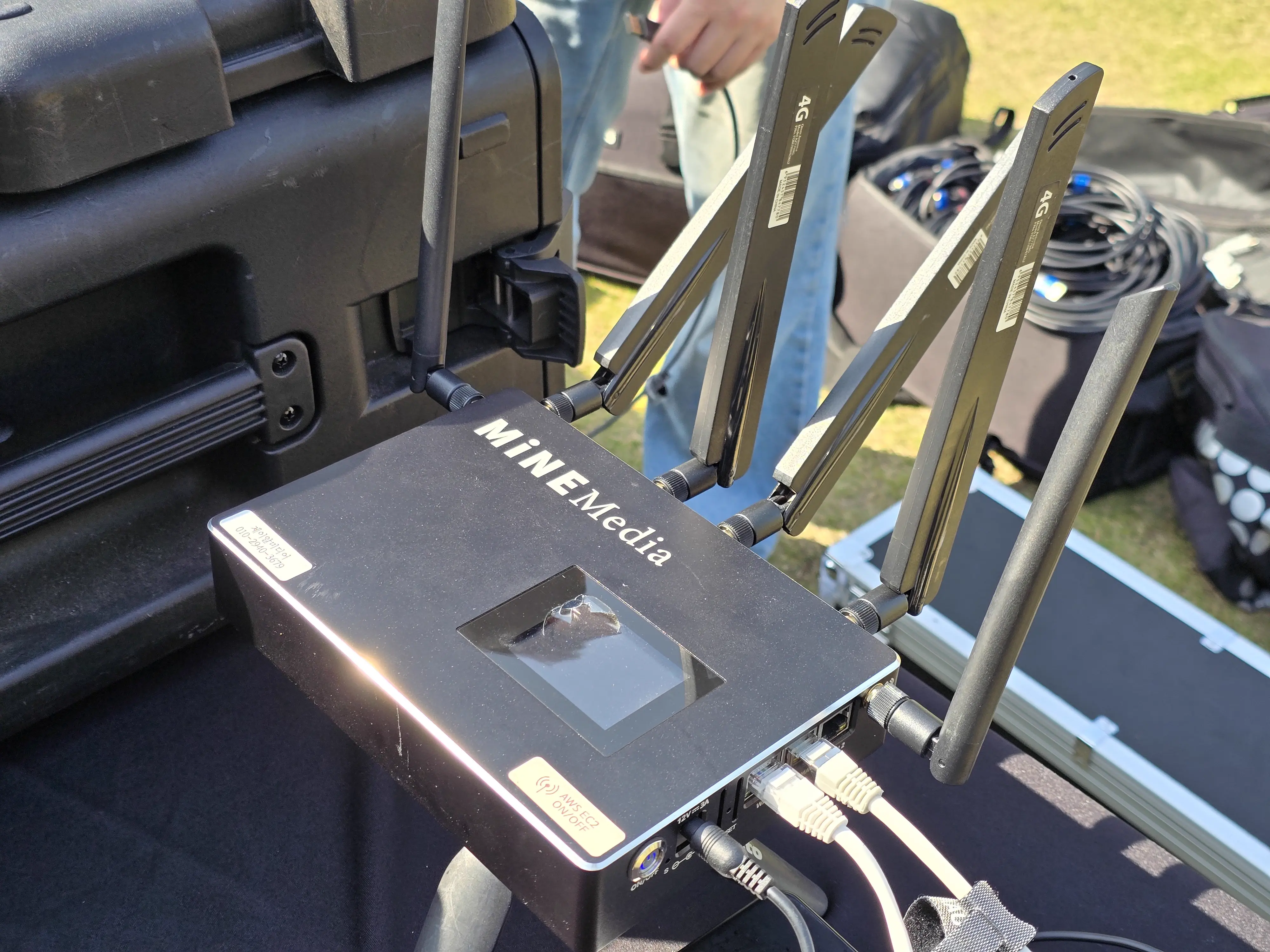 야외 생방송 할 때 필수, 본딩라우터: 유선 인터넷 없는 현장의 완벽한 대안