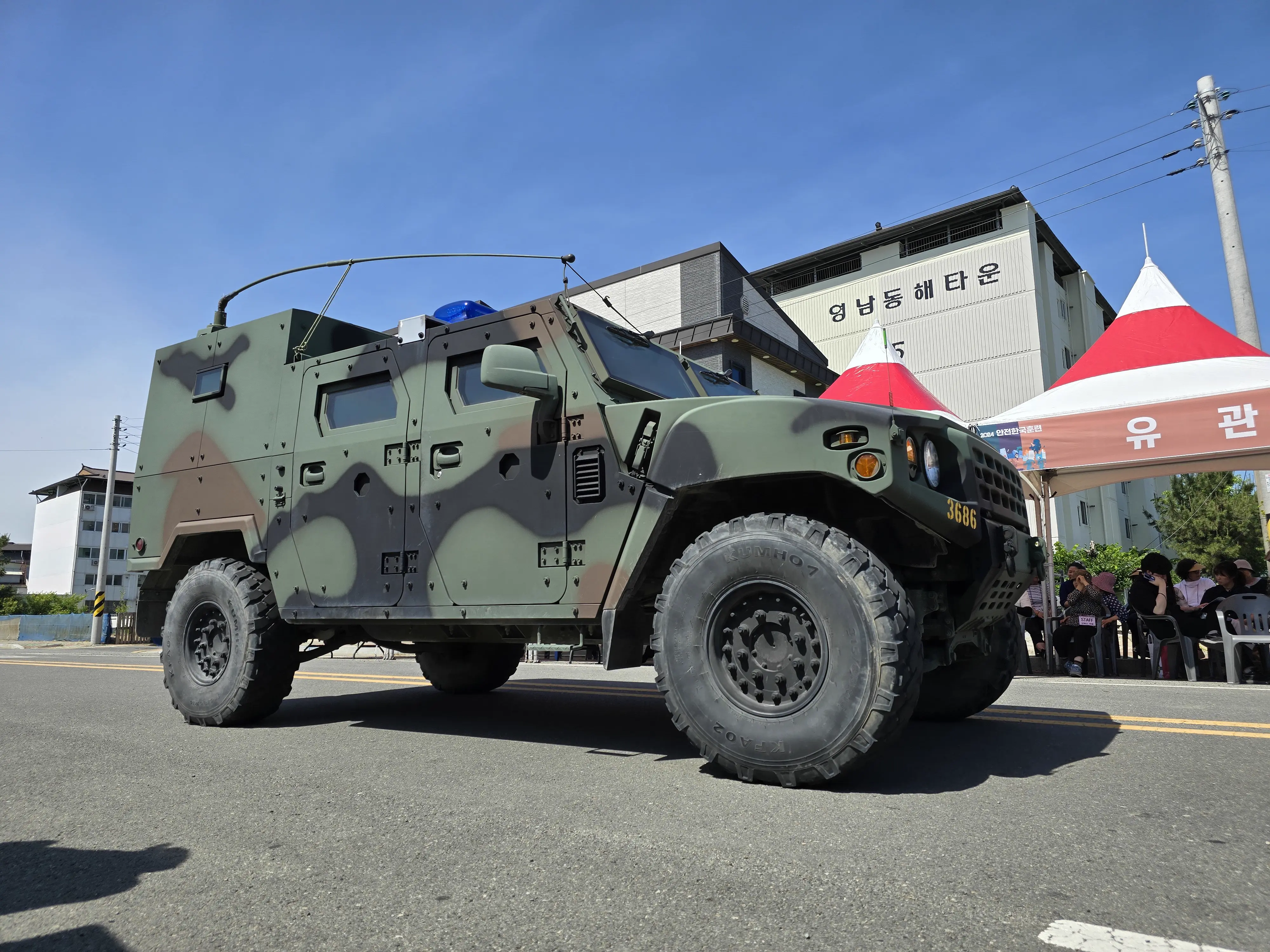 안전한국훈련 현장에 배치된 훈련 차량