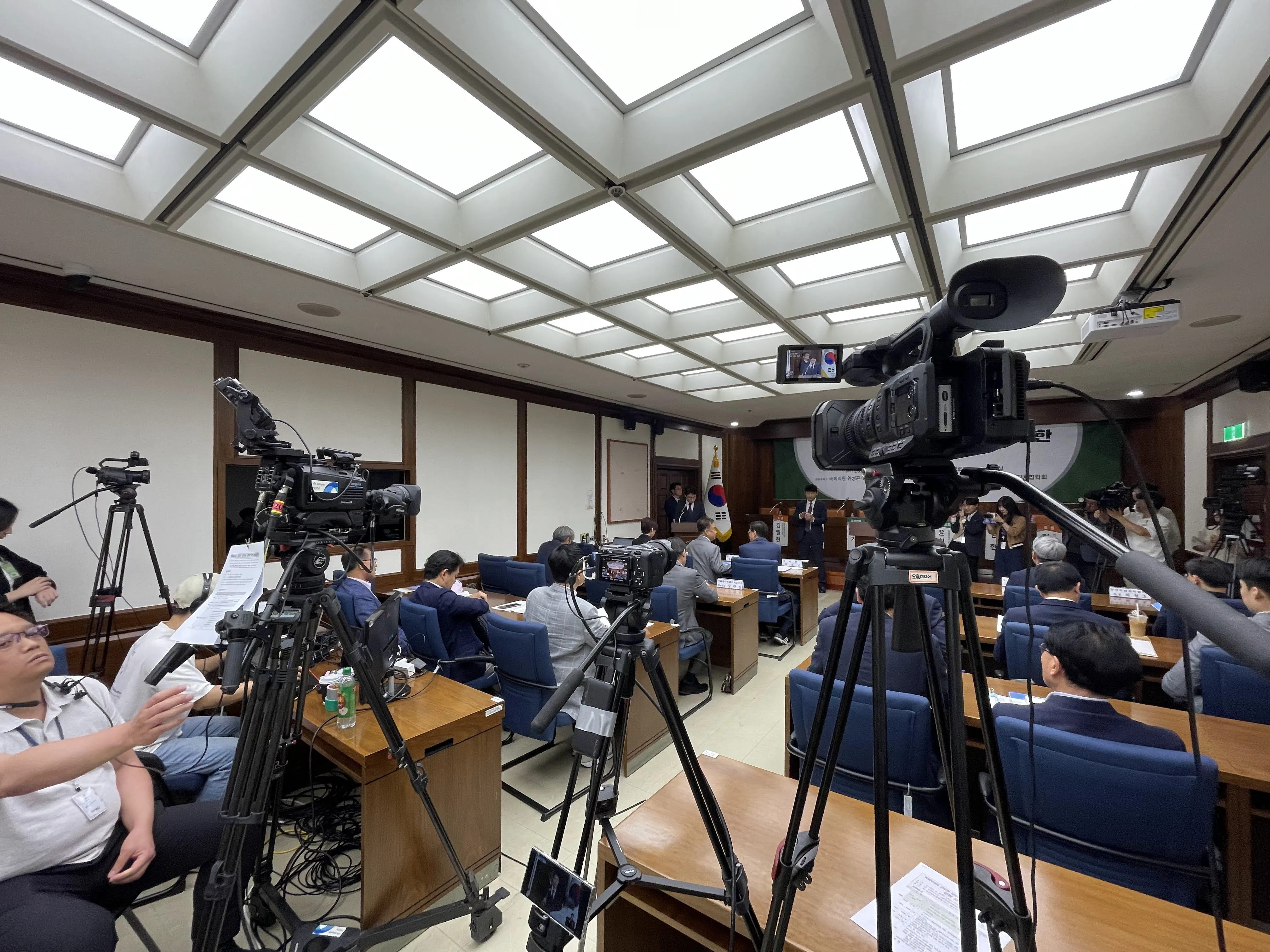 국회의사당 생방송 인터넷, 불안정하고 느린 네트워크를 해결하는 본딩라우터 솔루션