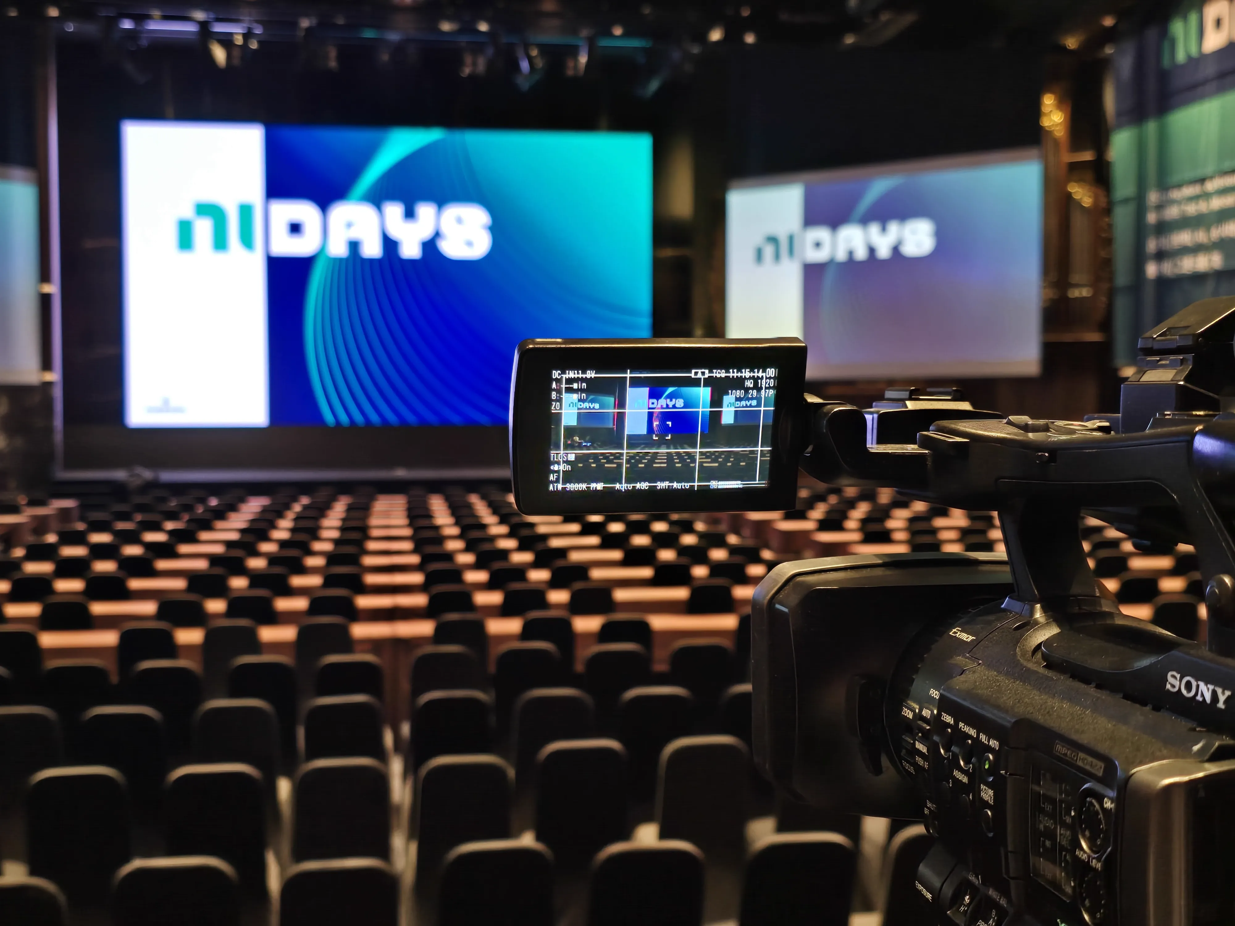 양재 엘타워 대규모 IT 컨퍼런스 현장중계: vMix 비디오 라우팅과 다층 송출 사례